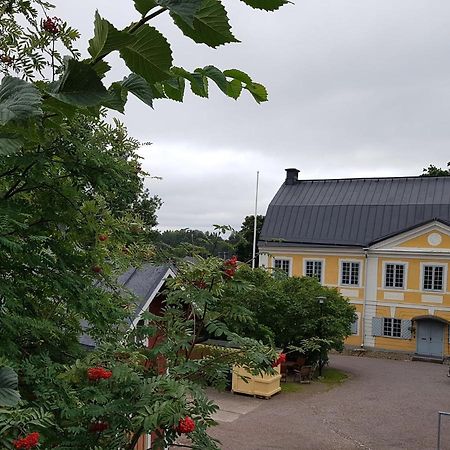 Piispan Majatalo, Pieni Erillistalo Hotel ปอร์โว ภายนอก รูปภาพ